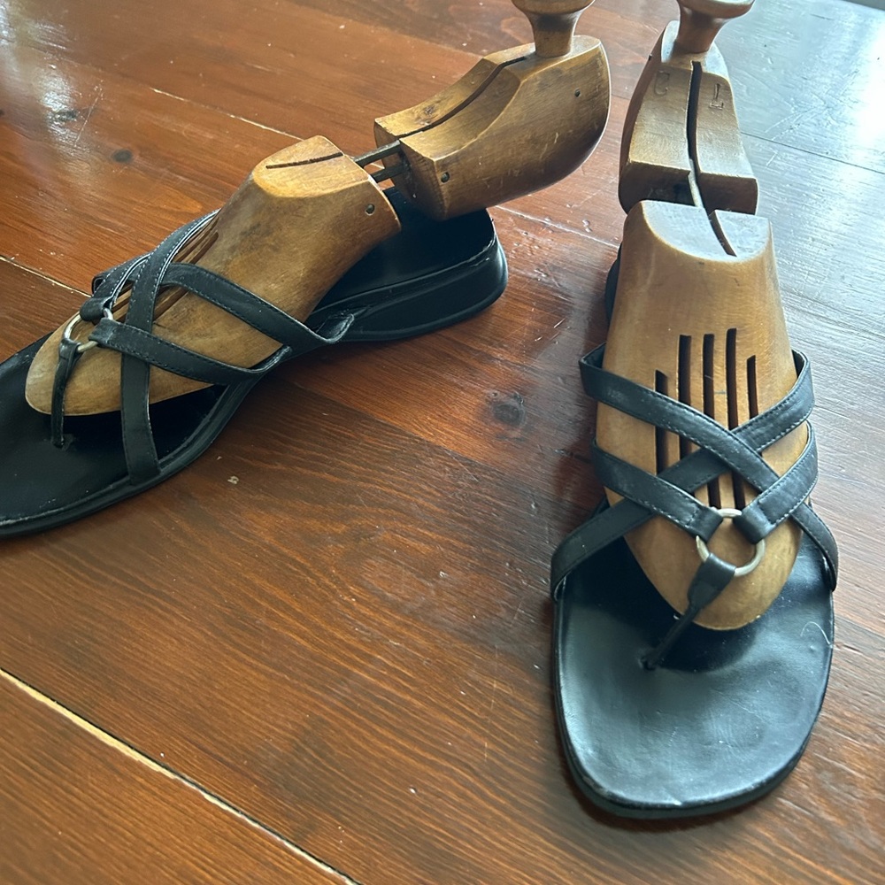 Madeline sandals size 7